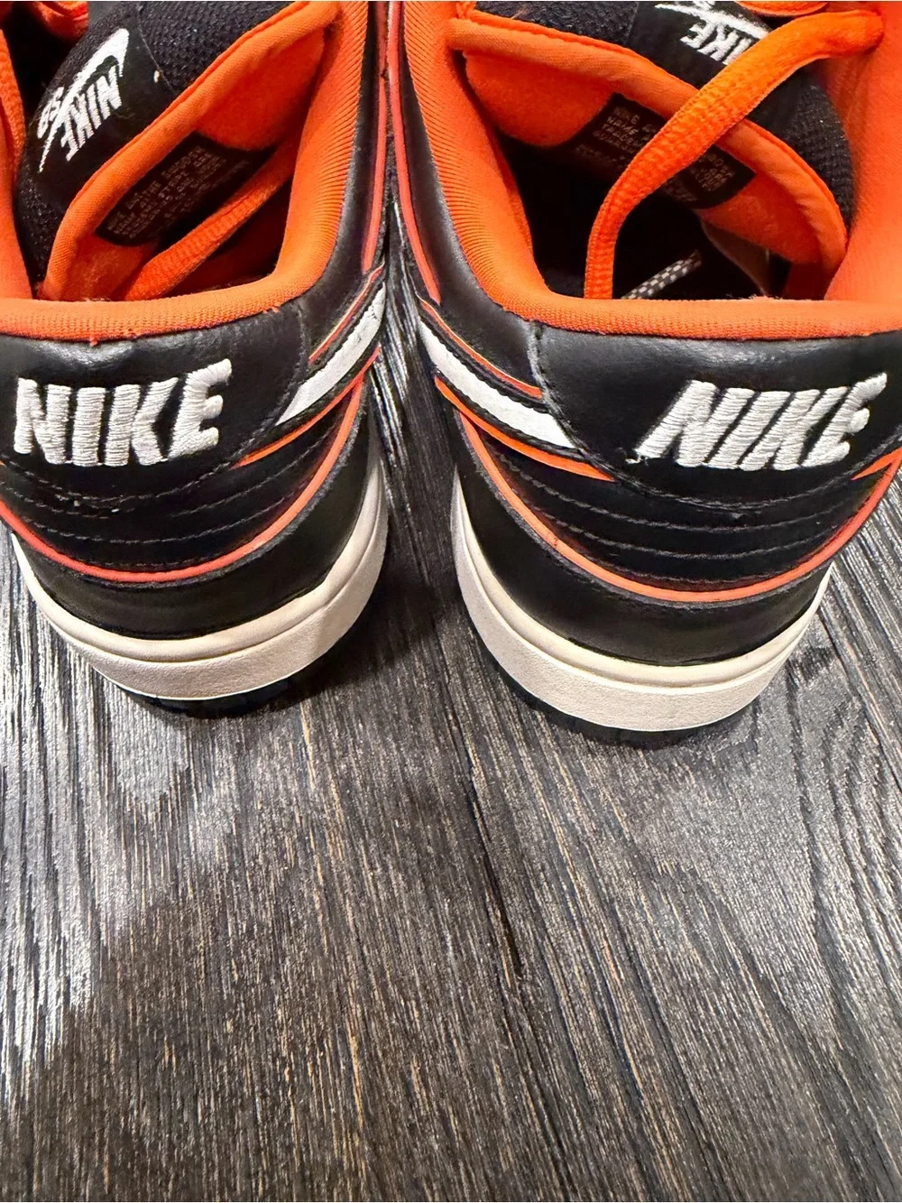 Size 9.5 - Nike SB Dunk Low Pro Harley Davidson Black Orange Blaze White 2010